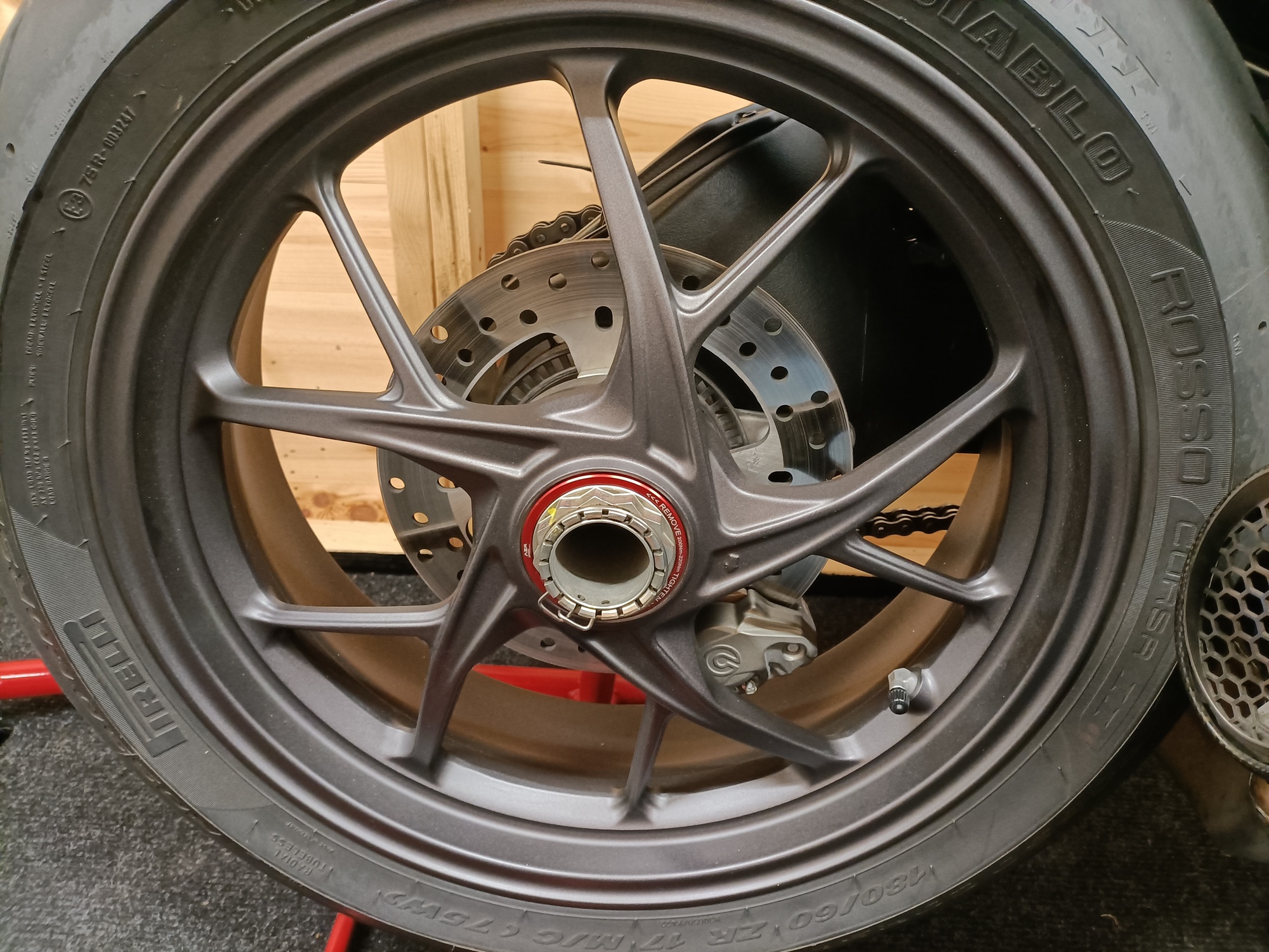 DUCATI PANIGALE V2 BAYLISS 20TH ANNIVERSARY LIMITED EDITION "STUNNER" - Image 7