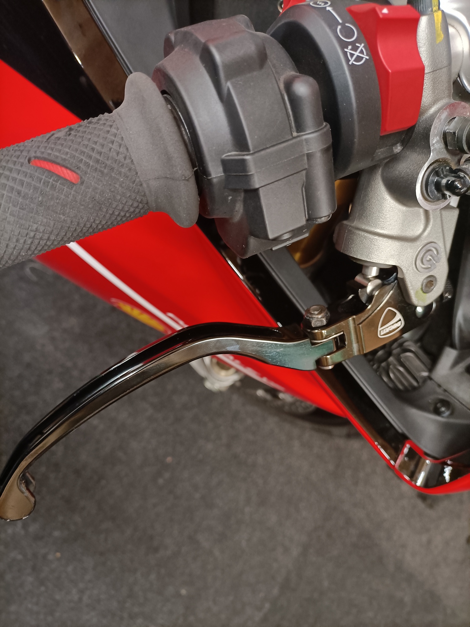 DUCATI PANIGALE V2 BAYLISS 20TH ANNIVERSARY LIMITED EDITION "STUNNER" - Image 9