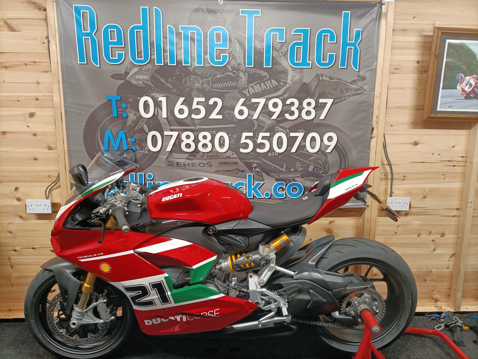 DUCATI PANIGALE V2 BAYLISS 20TH ANNIVERSARY LIMITED EDITION "STUNNER" - Image 11