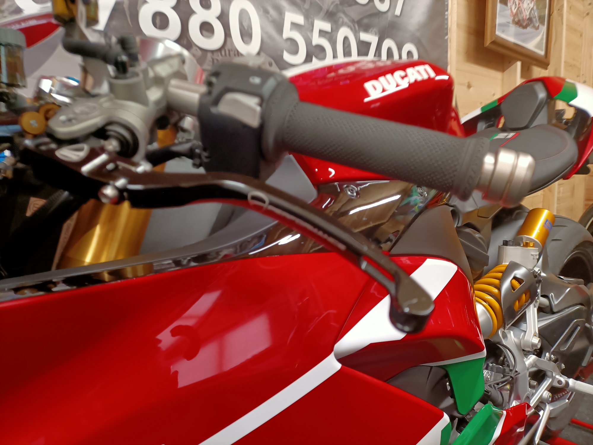 DUCATI PANIGALE V2 BAYLISS 20TH ANNIVERSARY LIMITED EDITION "STUNNER" - Image 19