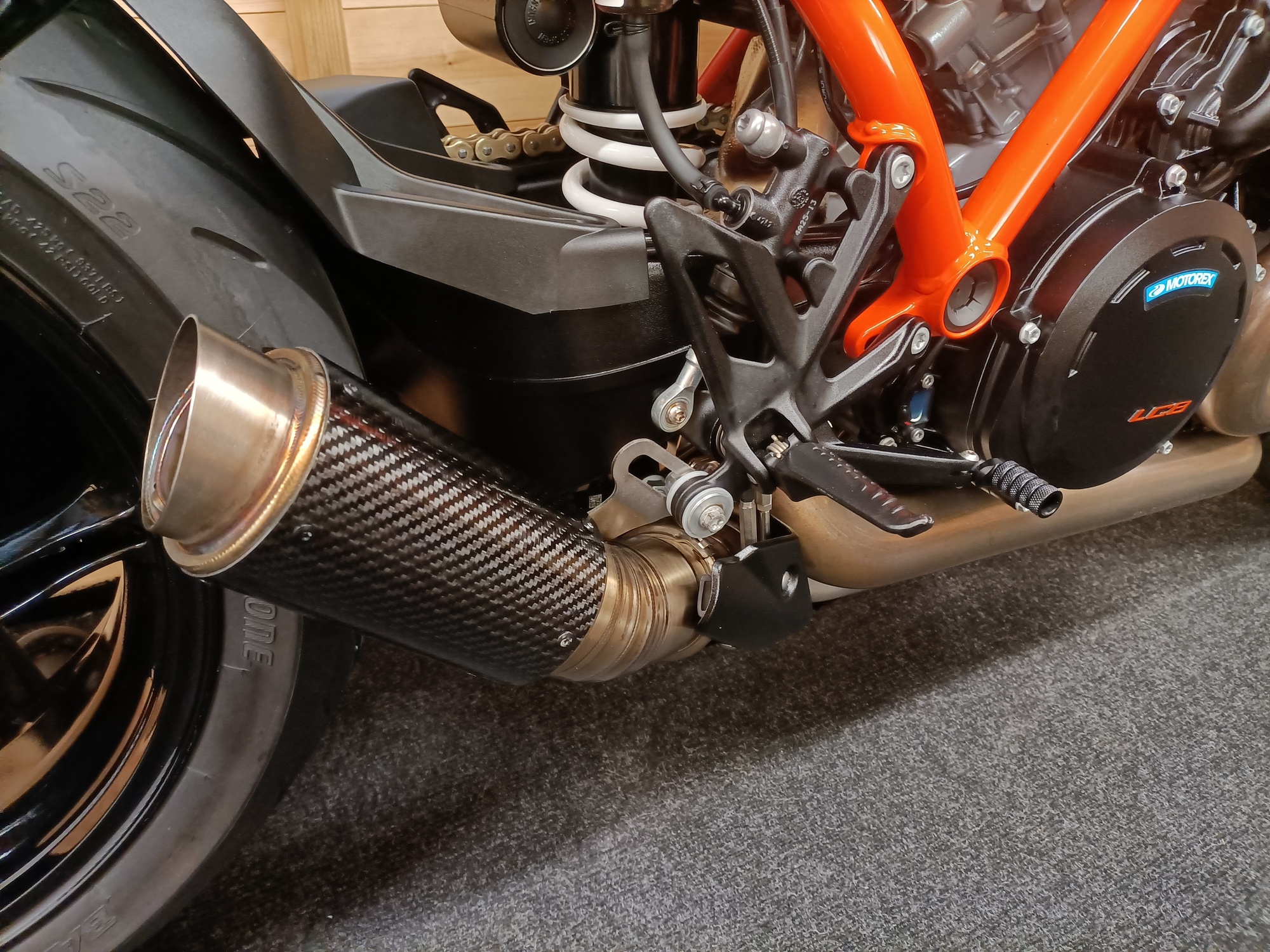 2024 KTM 1390 SUPERDUKE R EVO TECH PACK TRACK PACK “STUNNER” - Image 10