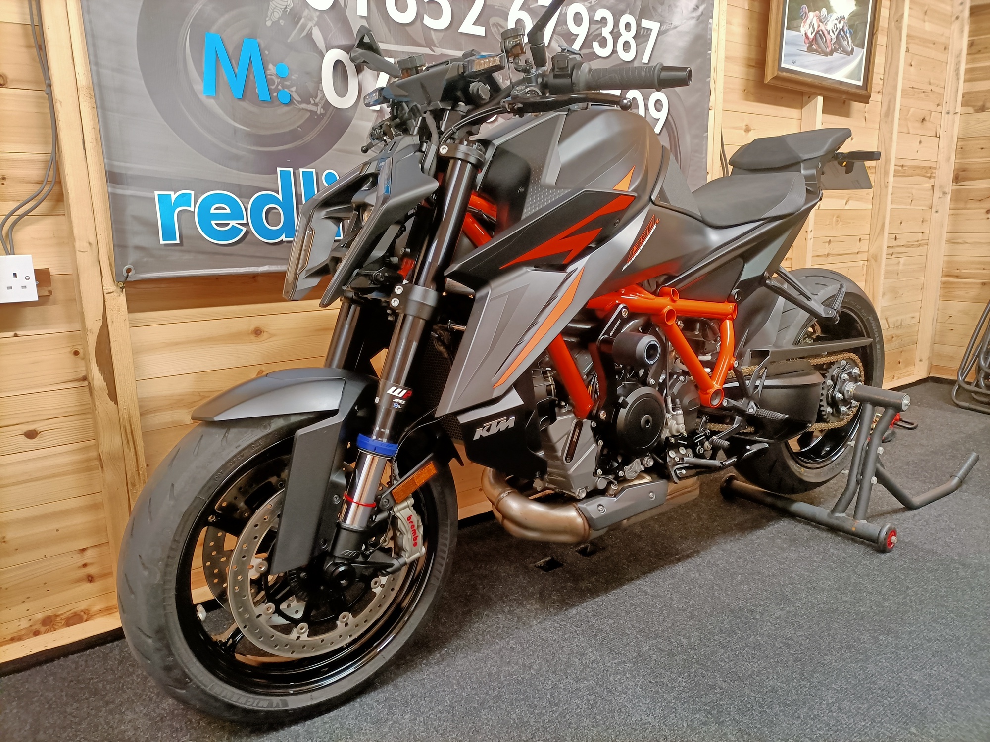 2024 KTM 1390 SUPERDUKE R EVO TECH PACK TRACK PACK “STUNNER” - Image 4
