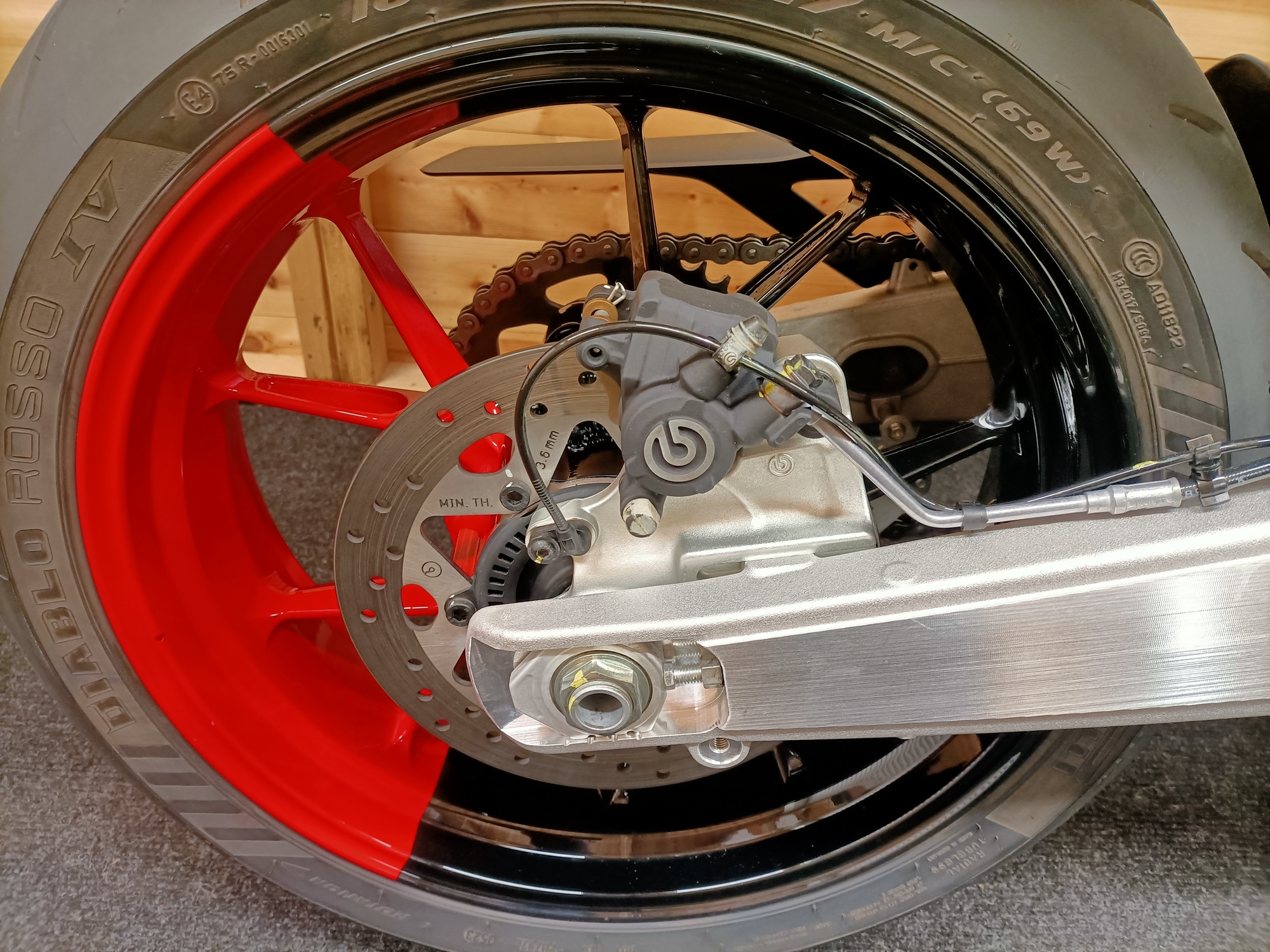 2024 DUCATI 698 HYPERMOTARD RVE MONO ULTRA LOW MILEAGE "STUNNER" - Image 20