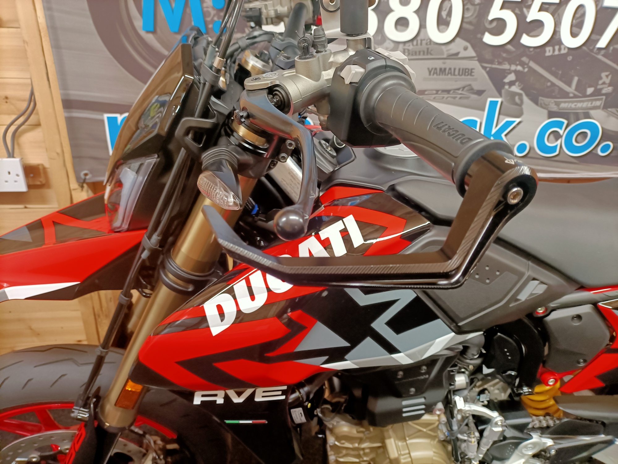 2024 DUCATI 698 HYPERMOTARD RVE MONO ULTRA LOW MILEAGE "STUNNER" - Image 10