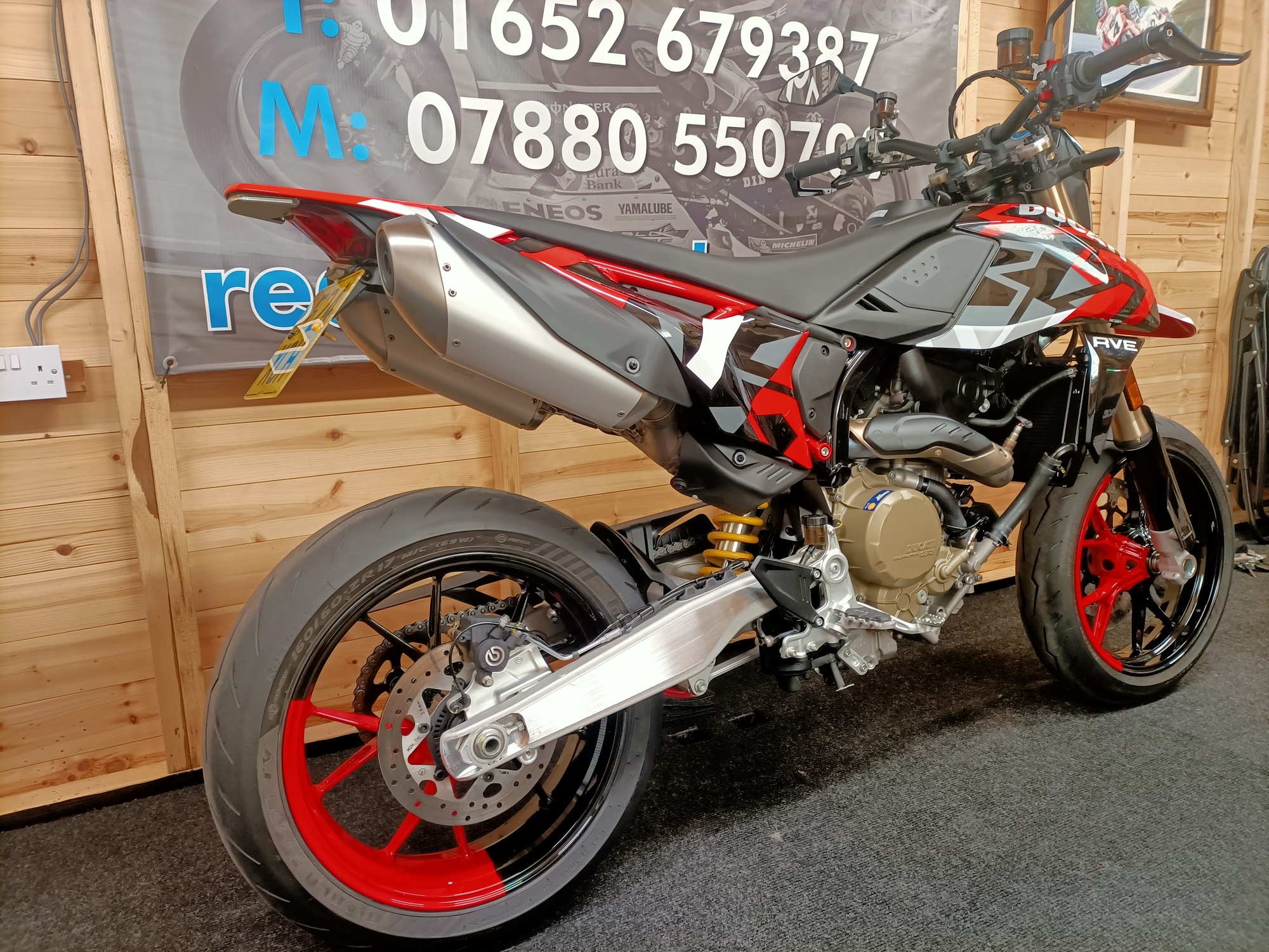 2024 DUCATI 698 HYPERMOTARD RVE MONO ULTRA LOW MILEAGE "STUNNER" - Image 6