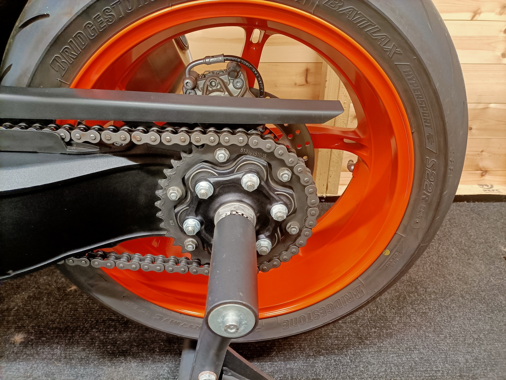 KTM 1290 SUPERDUKE R TECH PACK -TRACK PACK ULTRA LOW MILES "STUNNER" - Image 22