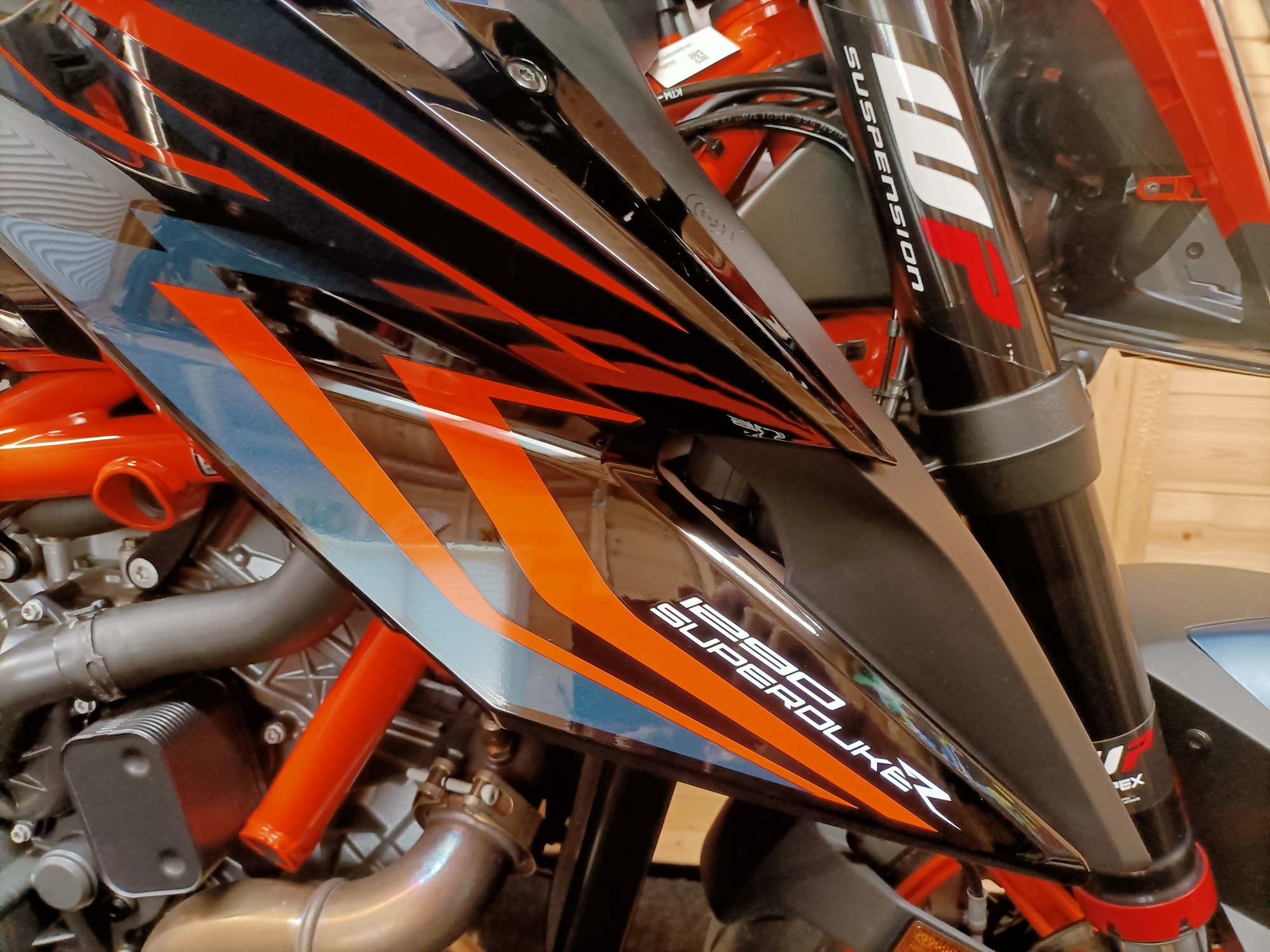 KTM 1290 SUPERDUKE R TECH PACK -TRACK PACK ULTRA LOW MILES "STUNNER" - Image 11