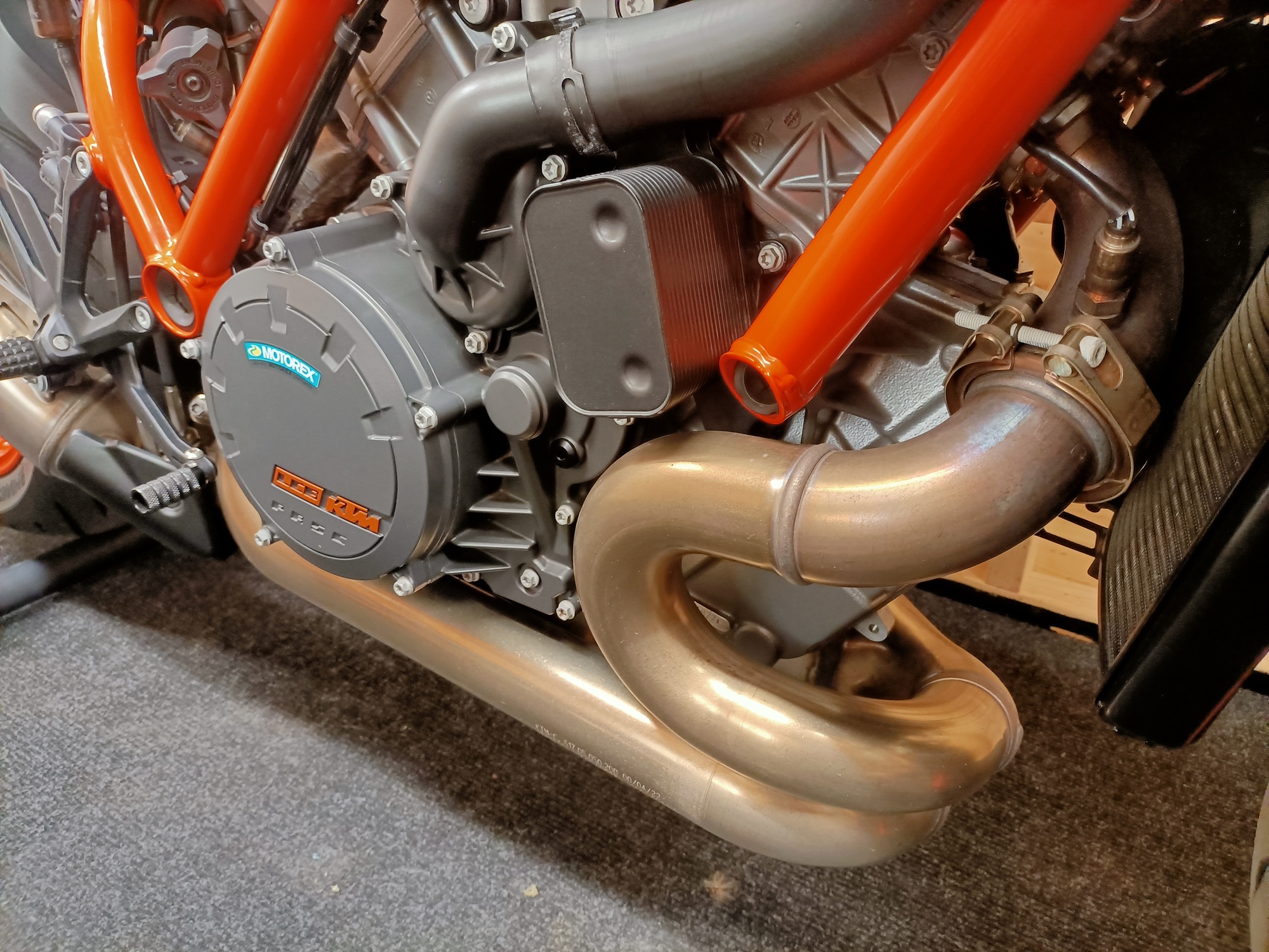 KTM 1290 SUPERDUKE R TECH PACK -TRACK PACK ULTRA LOW MILES "STUNNER" - Image 16