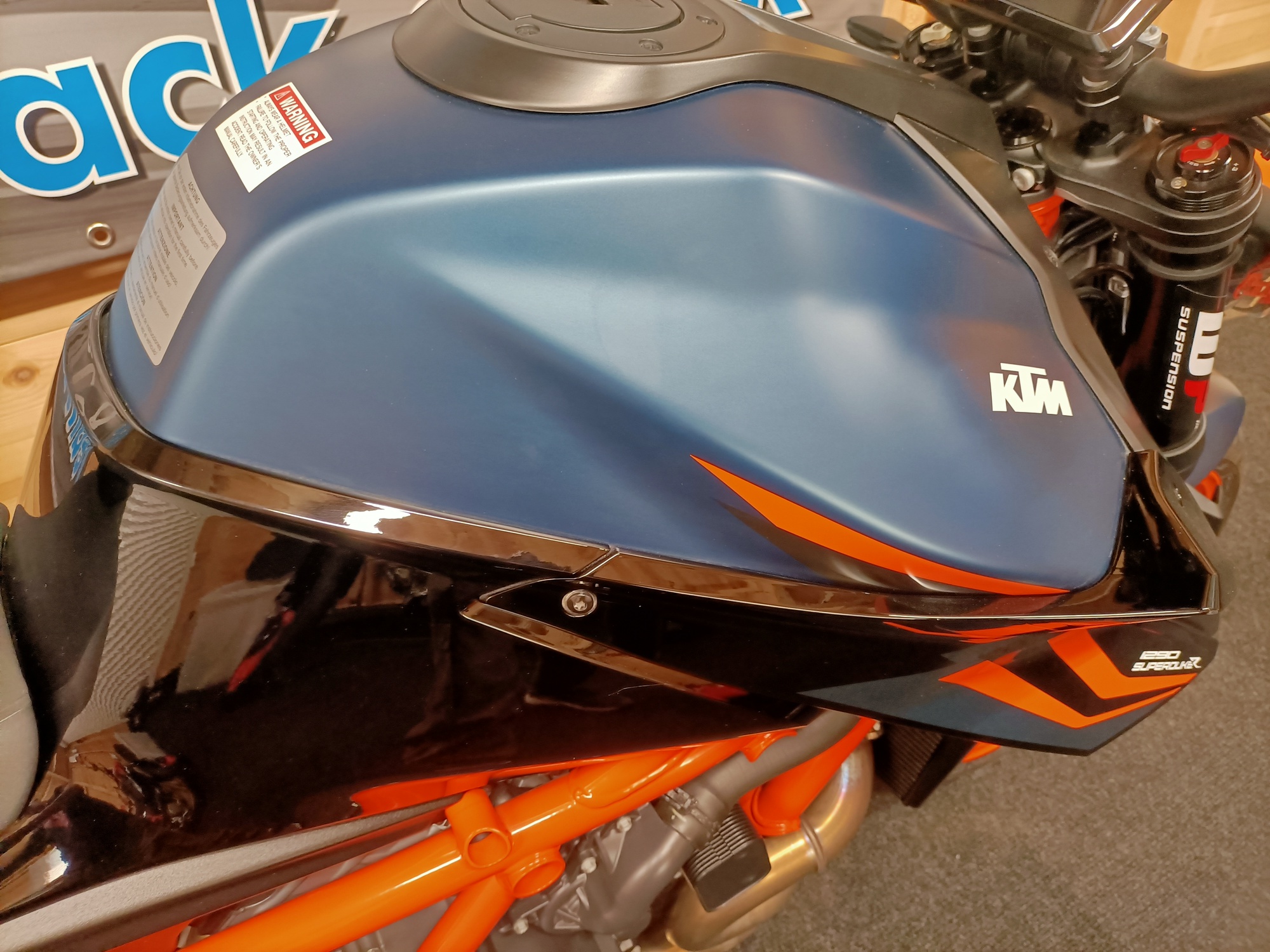 KTM 1290 SUPERDUKE R TECH PACK -TRACK PACK ULTRA LOW MILES "STUNNER" - Image 9