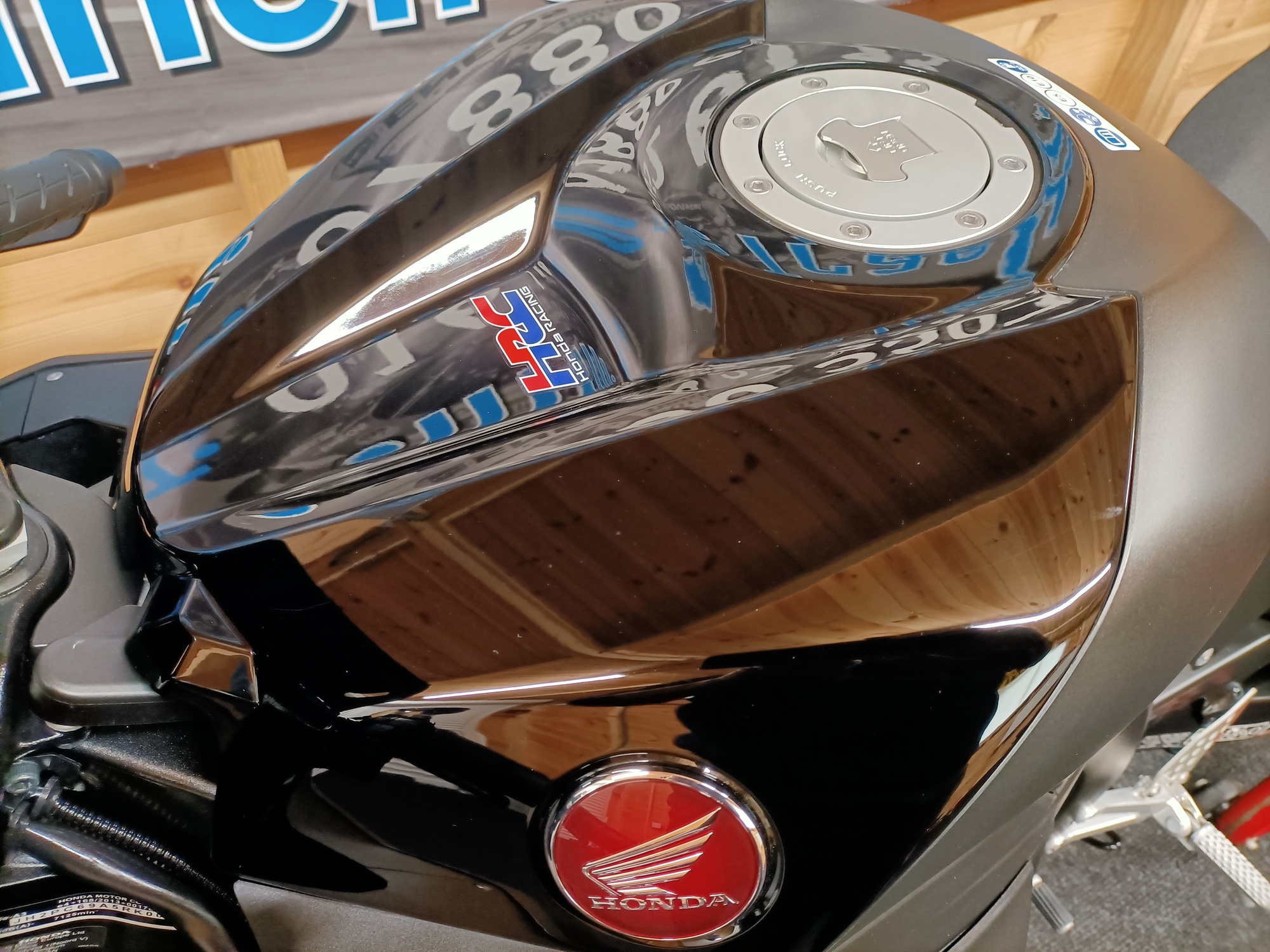 2025 HONDA CBR600 RR LOW MILEAGE EVOTECH PARTS SEAT COWL "STUNNER" - Image 11