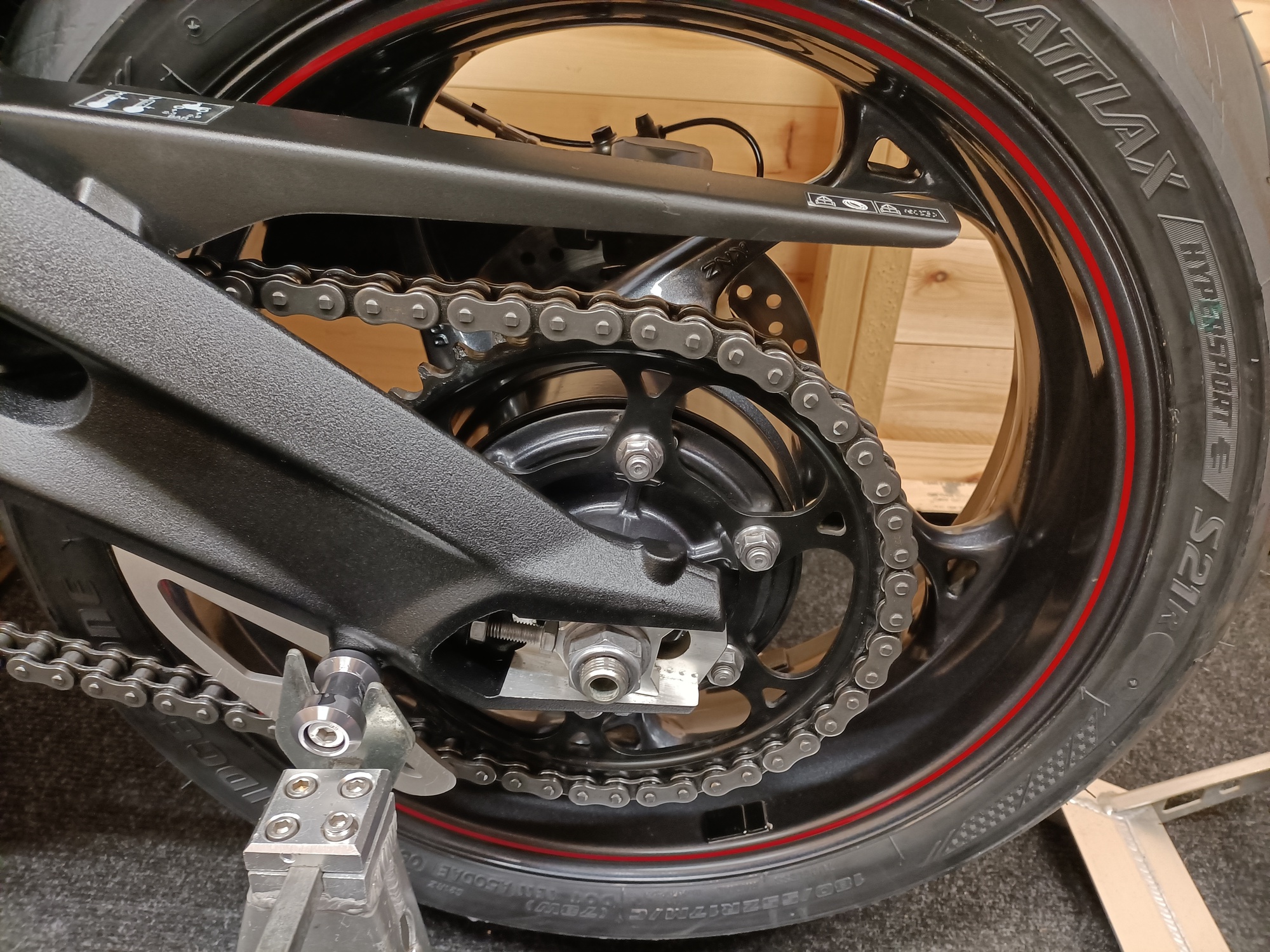 TRIUMPH STREET TRIPLE 765 RS ULTRA LOW MILEAGE ARROW EXHAUST "STUNNER" - Image 18