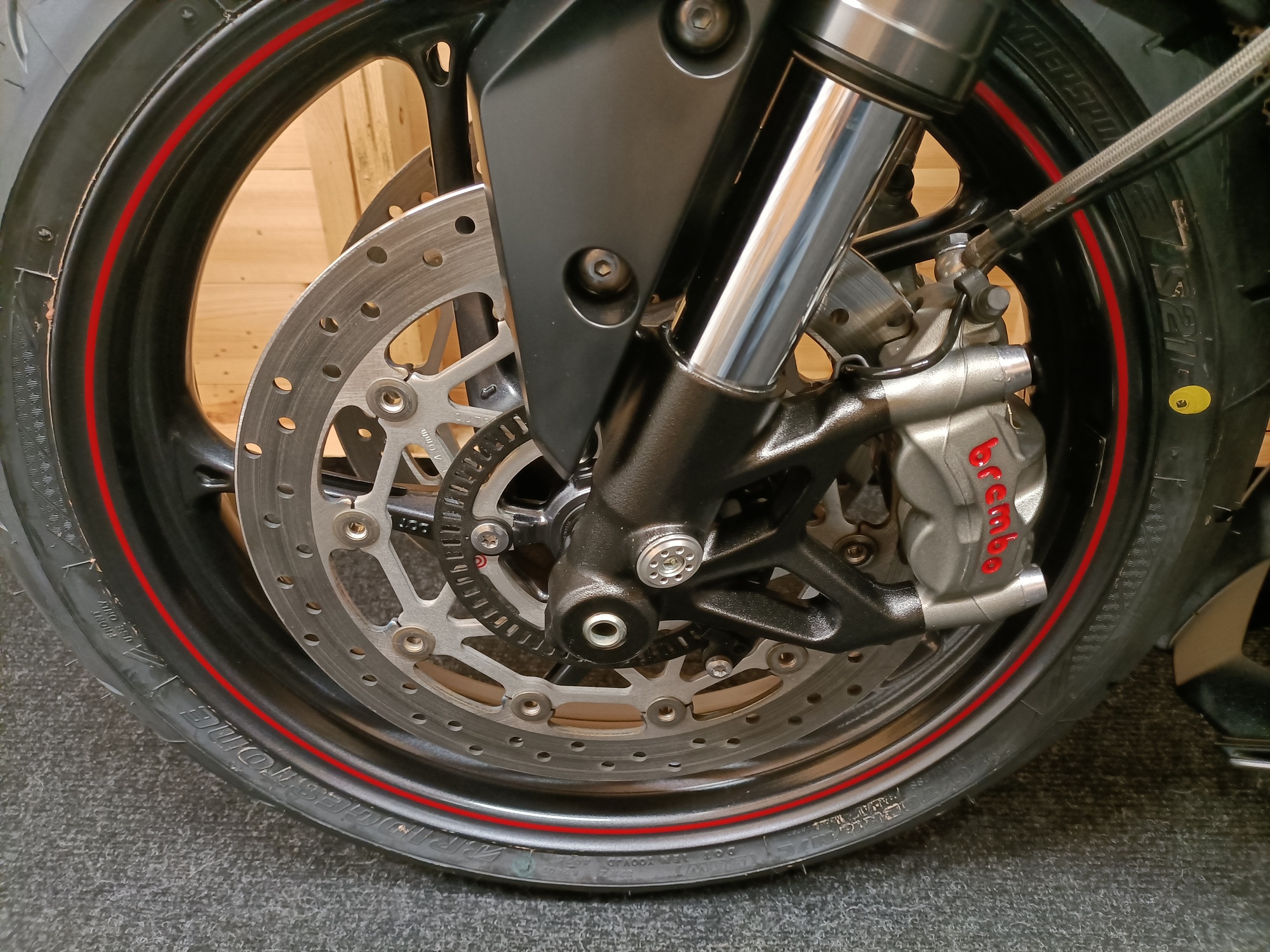 TRIUMPH STREET TRIPLE 765 RS ULTRA LOW MILEAGE ARROW EXHAUST "STUNNER" - Image 19