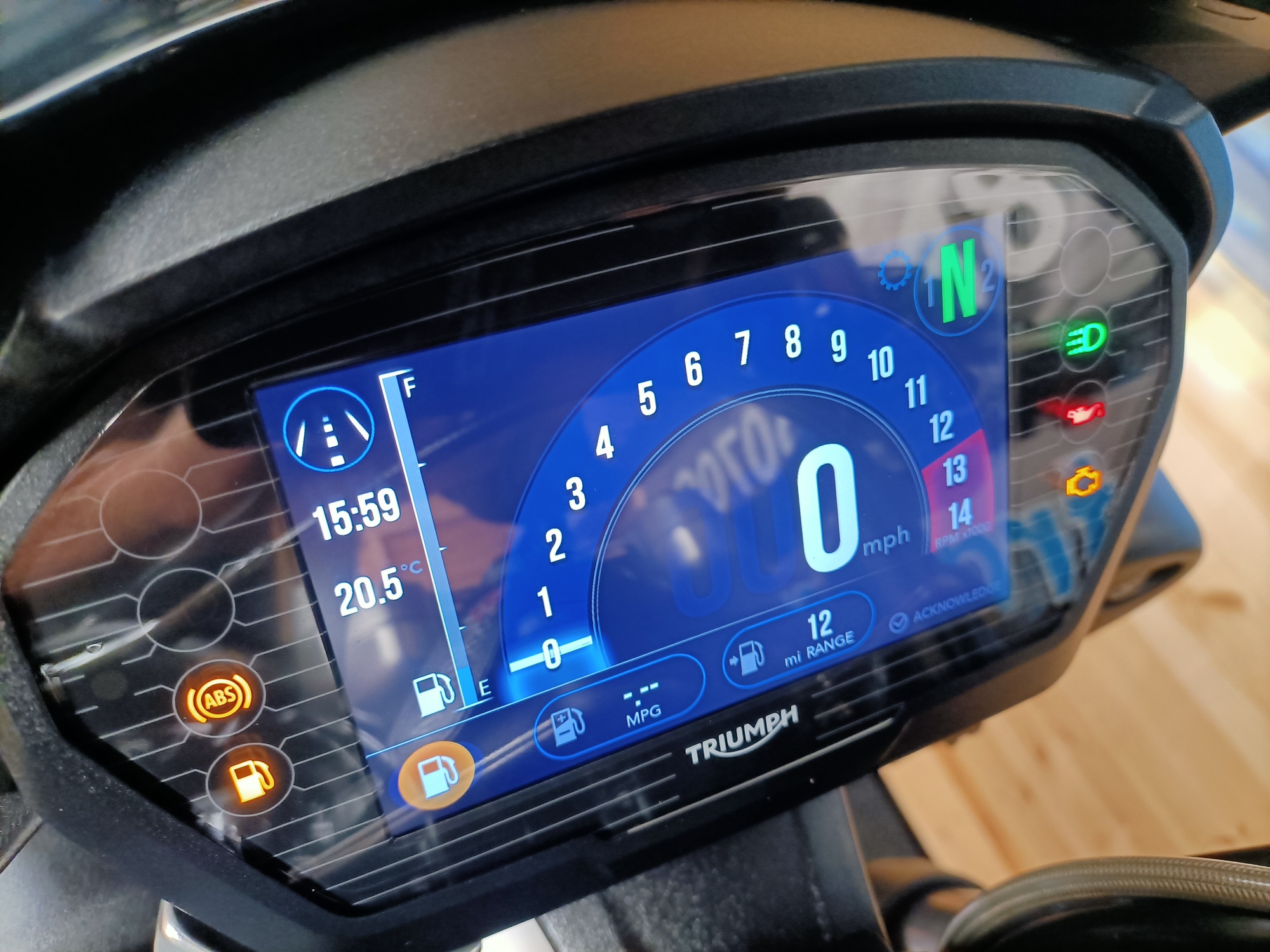 TRIUMPH STREET TRIPLE 765 RS ULTRA LOW MILEAGE ARROW EXHAUST "STUNNER" - Image 11