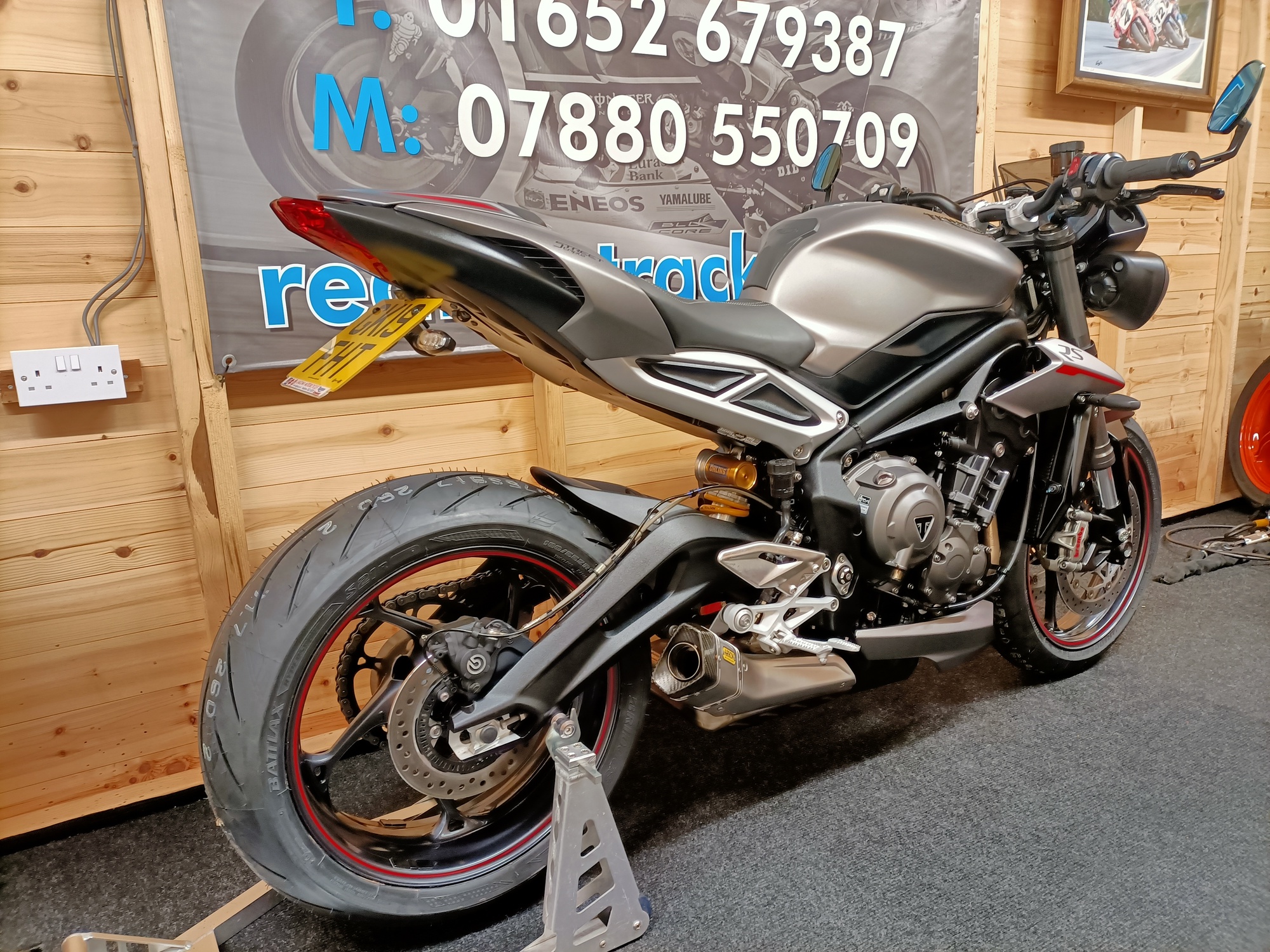 TRIUMPH STREET TRIPLE 765 RS ULTRA LOW MILEAGE ARROW EXHAUST "STUNNER" - Image 5