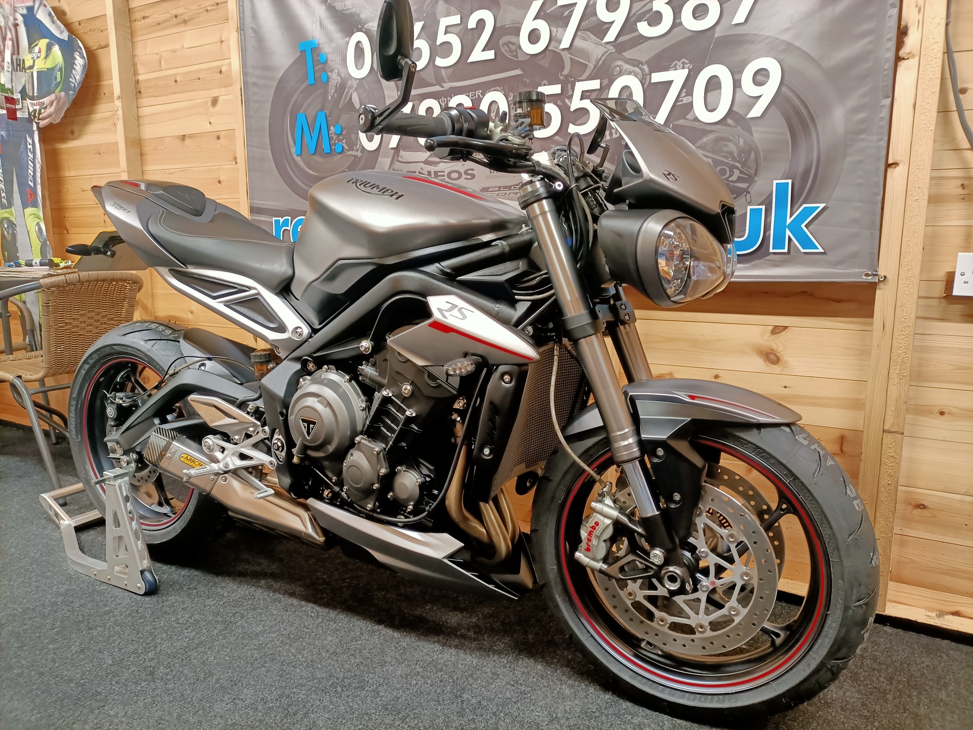 TRIUMPH STREET TRIPLE 765 RS ULTRA LOW MILEAGE ARROW EXHAUST "STUNNER" - Image 3